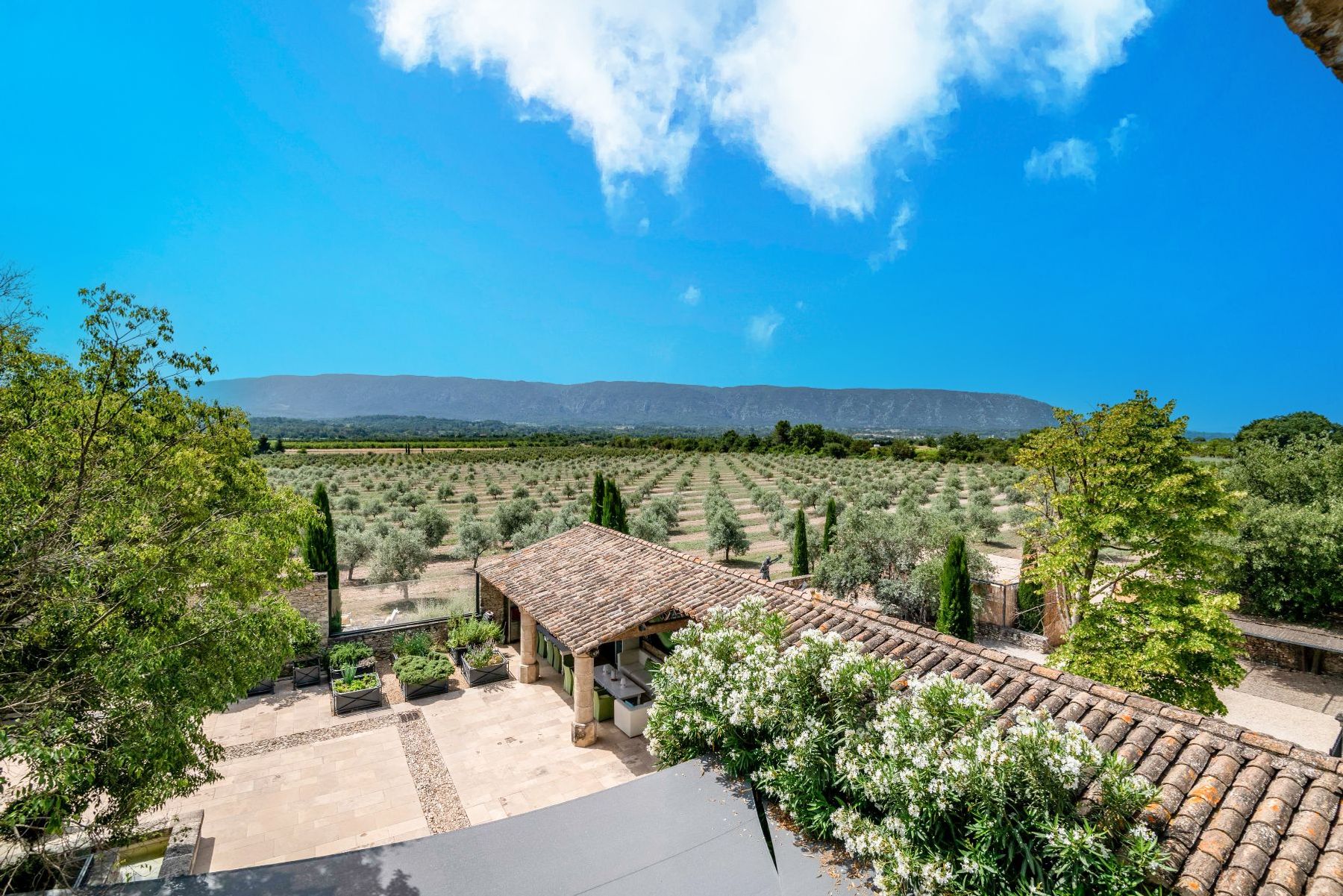 Bastide de la Senancole villa photo.